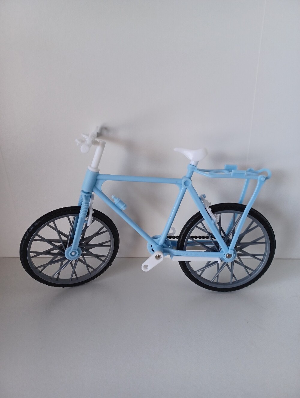Vintage Barbie Sized Fashion Doll Blue White Bike Toy Accessories Collectible